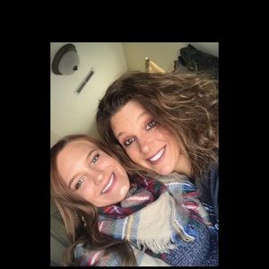 Meet your Posher, Andrea